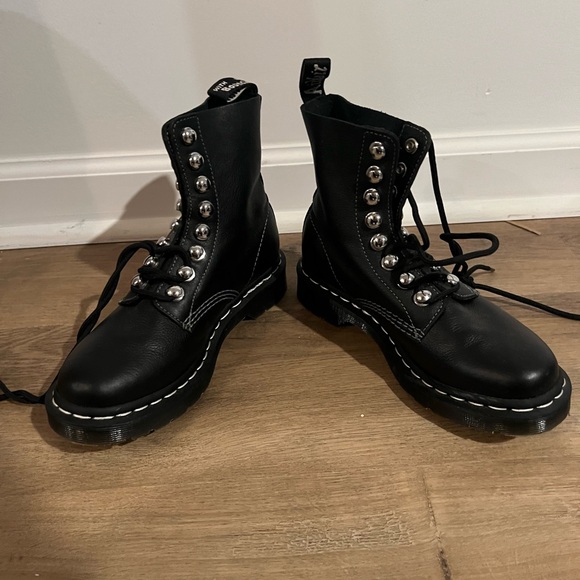 Doc Martens Pascal Boots, Size 6, Excellent Condition. Discontinued style. - Picture 7 of 7